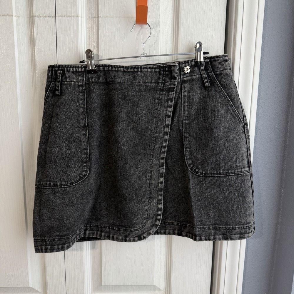 SHEIN Black Denim Snap Closure Wrap Mini Skirt Women's Size Large Boho Festival